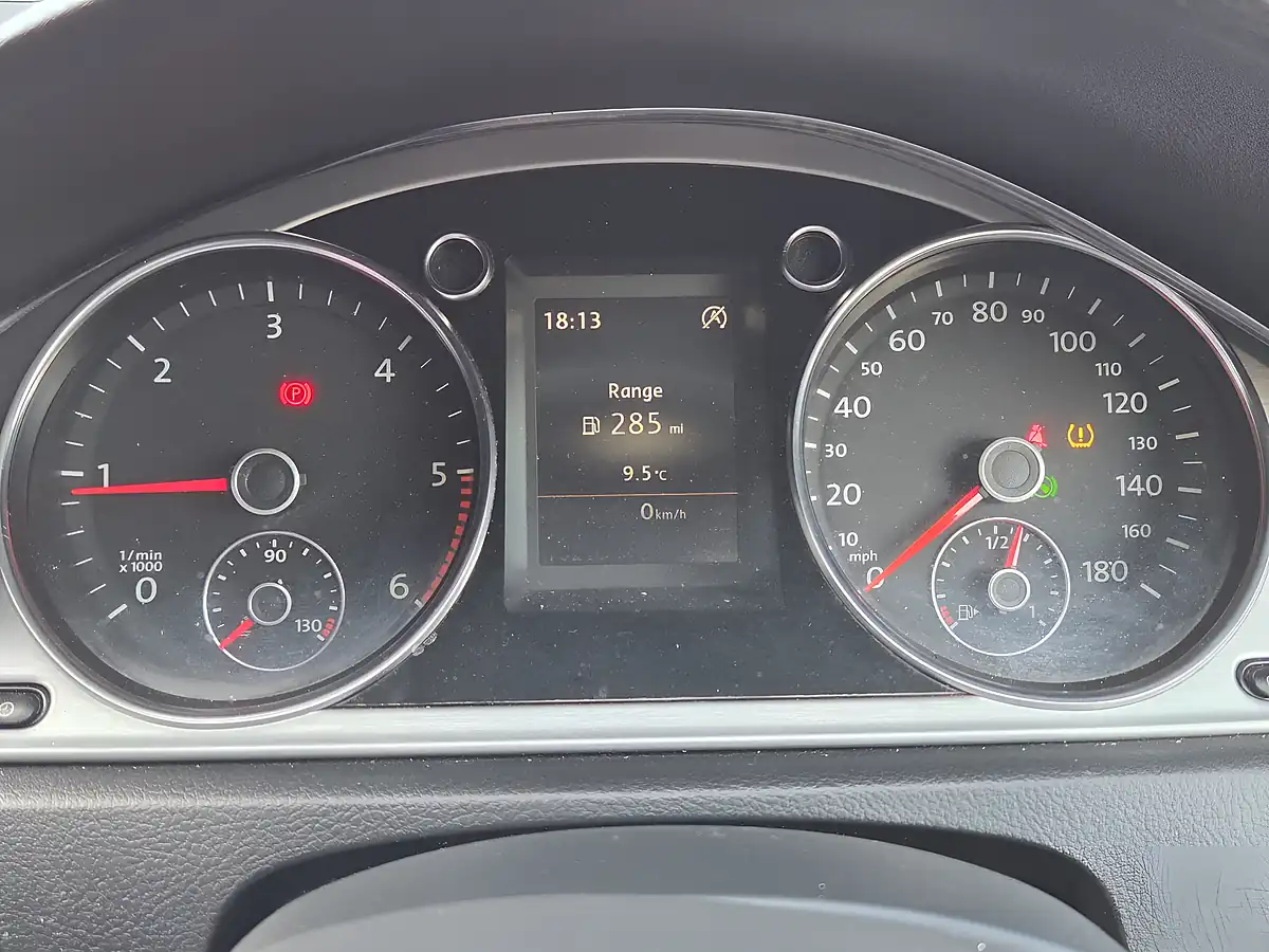 Used 2015 Volkswagen Cc GT Black - Interior and Exterior details 9