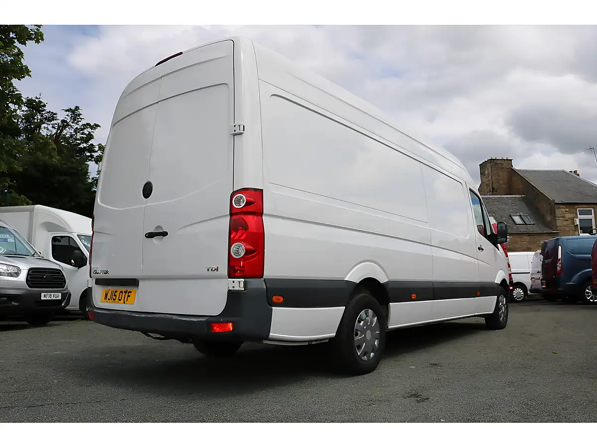 Used 2015 Volkswagen Crafter Startline White - Interior and Exterior details 10