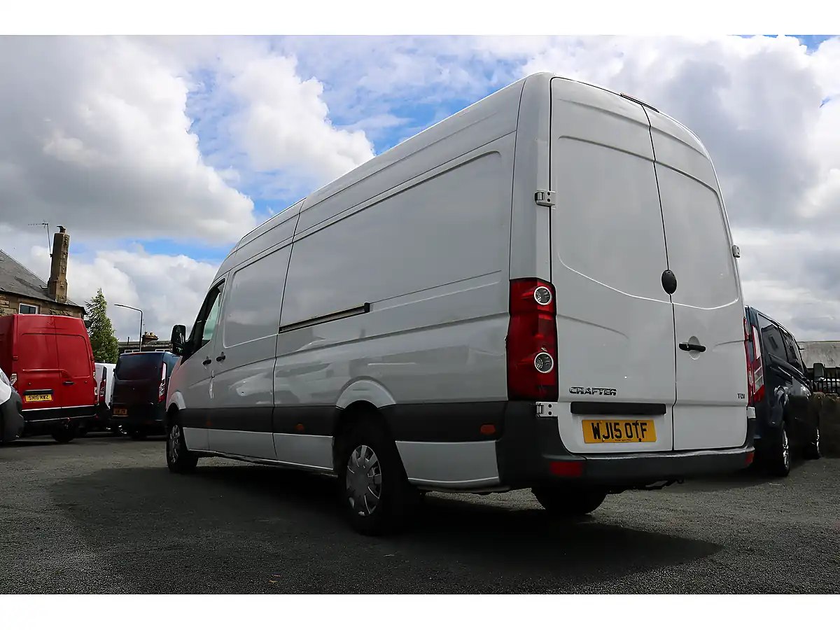 Used 2015 Volkswagen Crafter Startline White - Interior and Exterior details 7