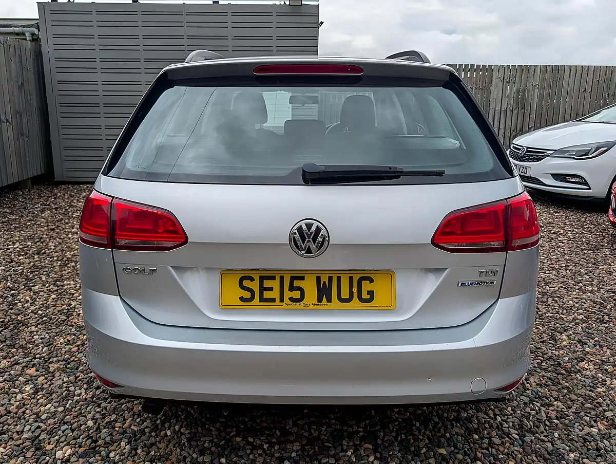 Used 2015 Volkswagen Golf Bluemotion Silver - Interior and Exterior details 11