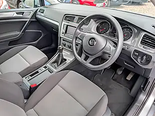 Used 2015 Volkswagen Golf Bluemotion Silver - Interior and Exterior details 15