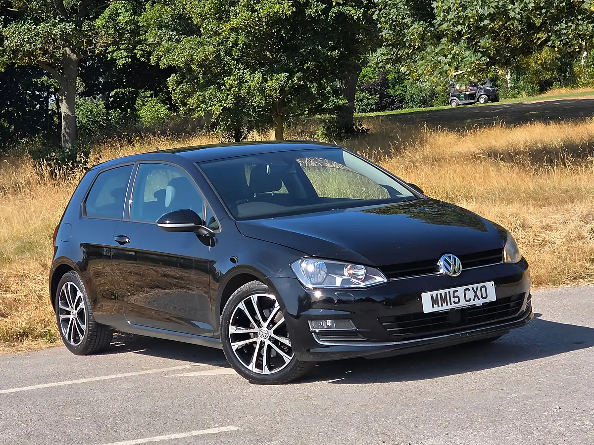 Used 2015 Volkswagen Golf Bluemotion Tech GT Black - Front View