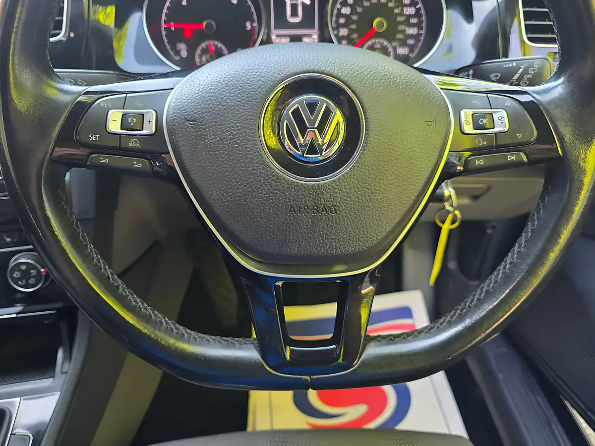 Used 2015 Volkswagen Golf Bluemotion Tech GT Black - Interior and Exterior details 16