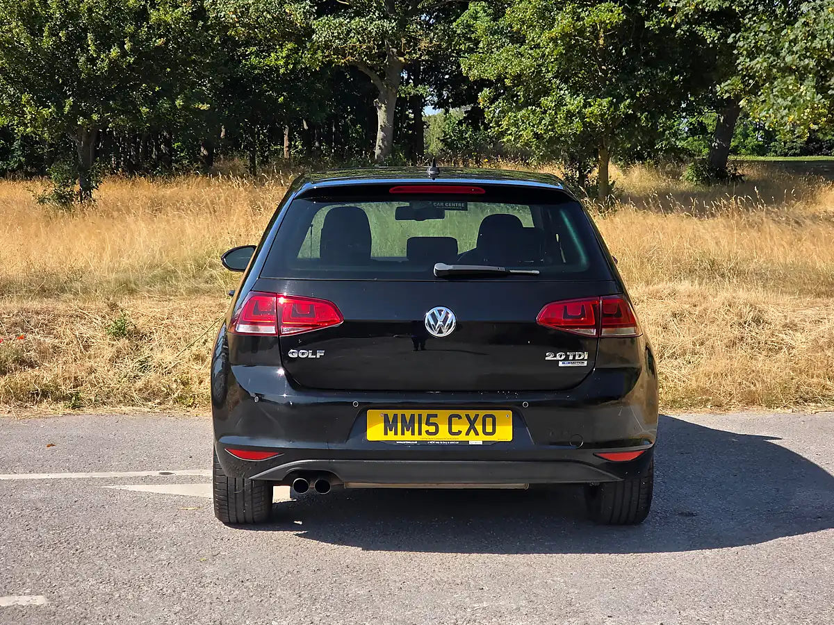 Used 2015 Volkswagen Golf Bluemotion Tech GT Black - Interior and Exterior details 6