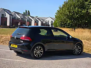 Used 2015 Volkswagen Golf Bluemotion Tech GT Black - Interior and Exterior details 7