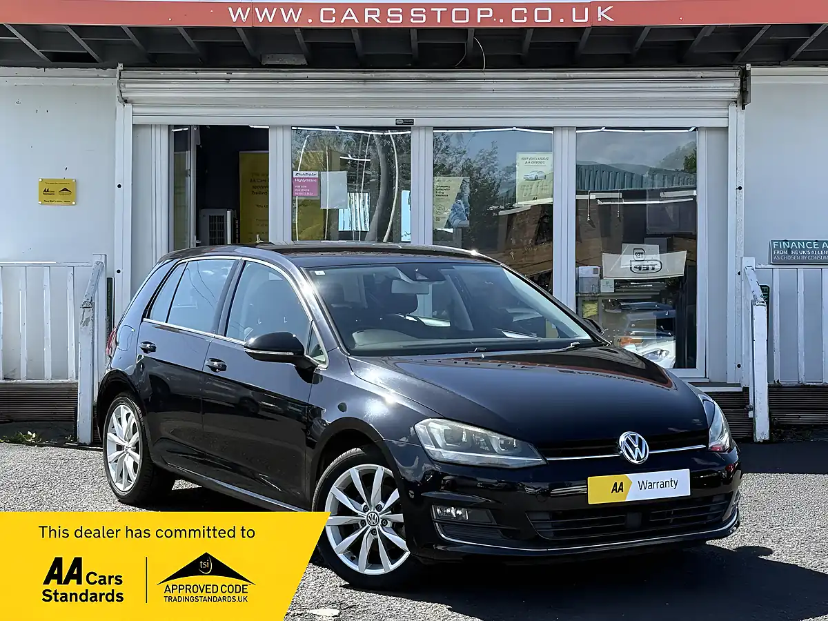 Used 2015 Volkswagen Golf Bluemotion Tech GT Black - Front View