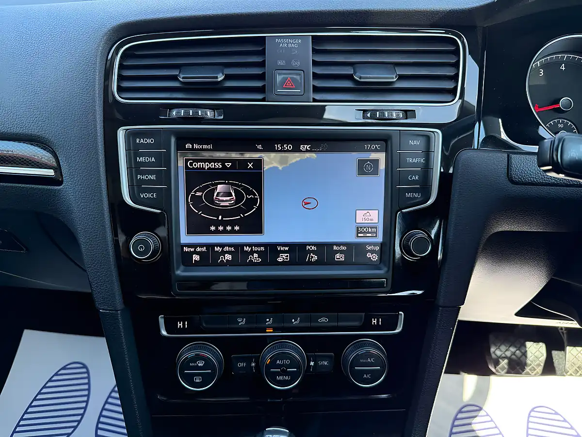 Used 2015 Volkswagen Golf Bluemotion Tech GT Black - Interior and Exterior details 14