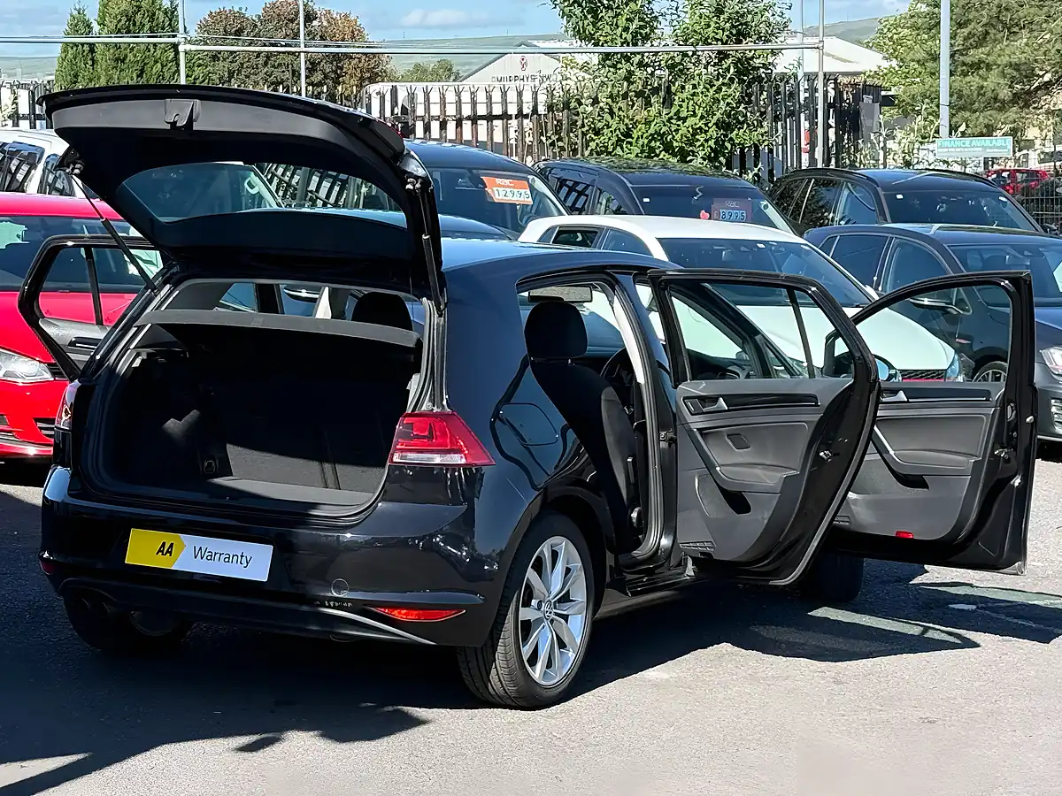 Used 2015 Volkswagen Golf Bluemotion Tech GT Black - Interior and Exterior details 2