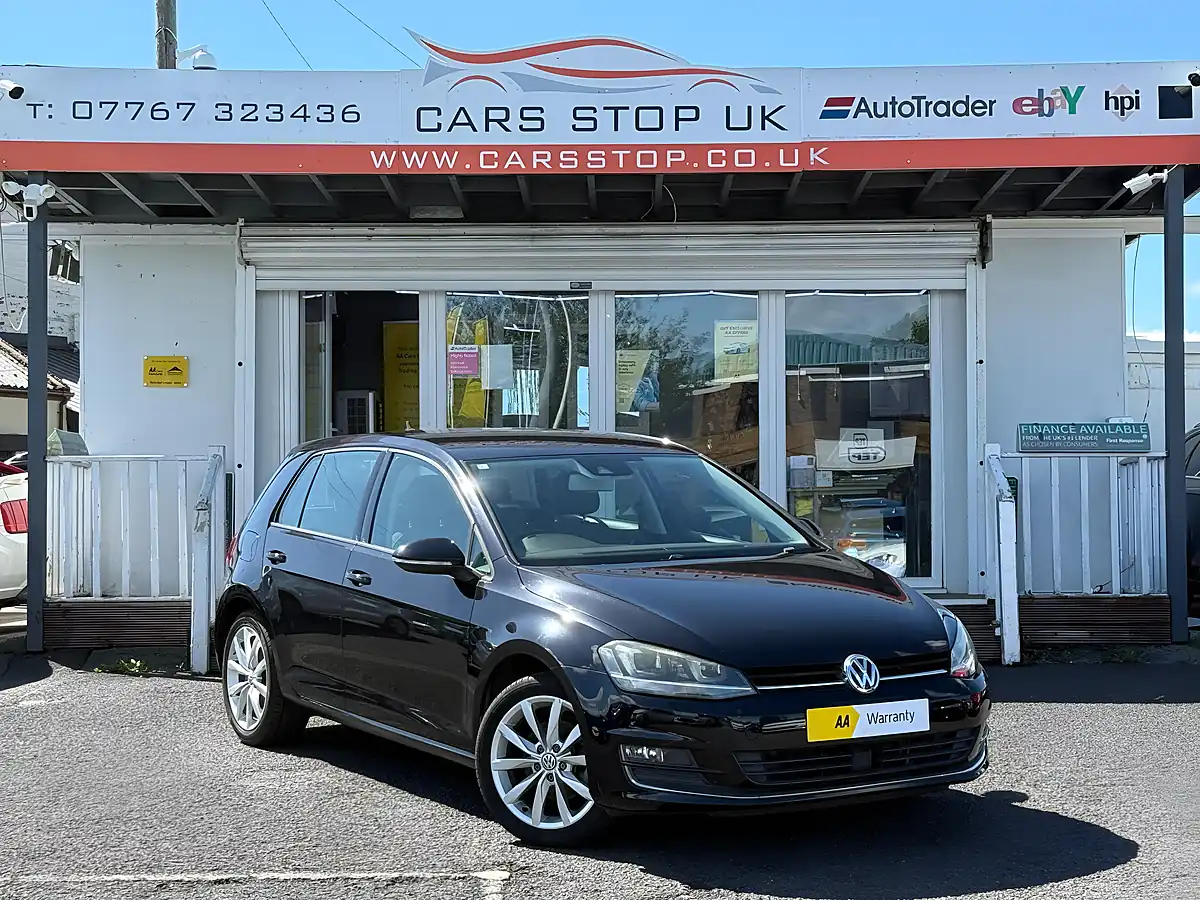 Used 2015 Volkswagen Golf Bluemotion Tech GT Black - Interior and Exterior details 5