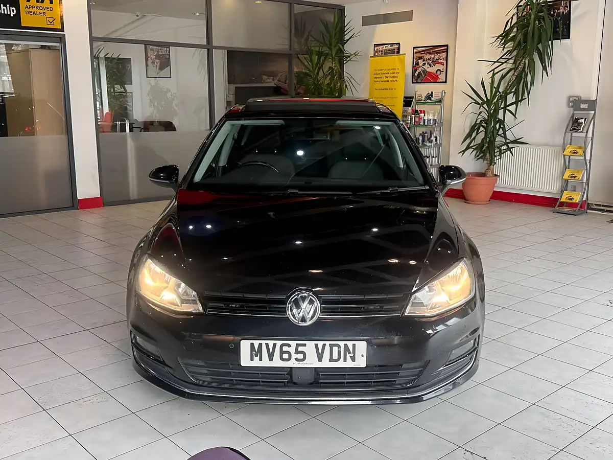Used 2015 Volkswagen Golf Bluemotion Tech GT Black - Interior and Exterior details 4