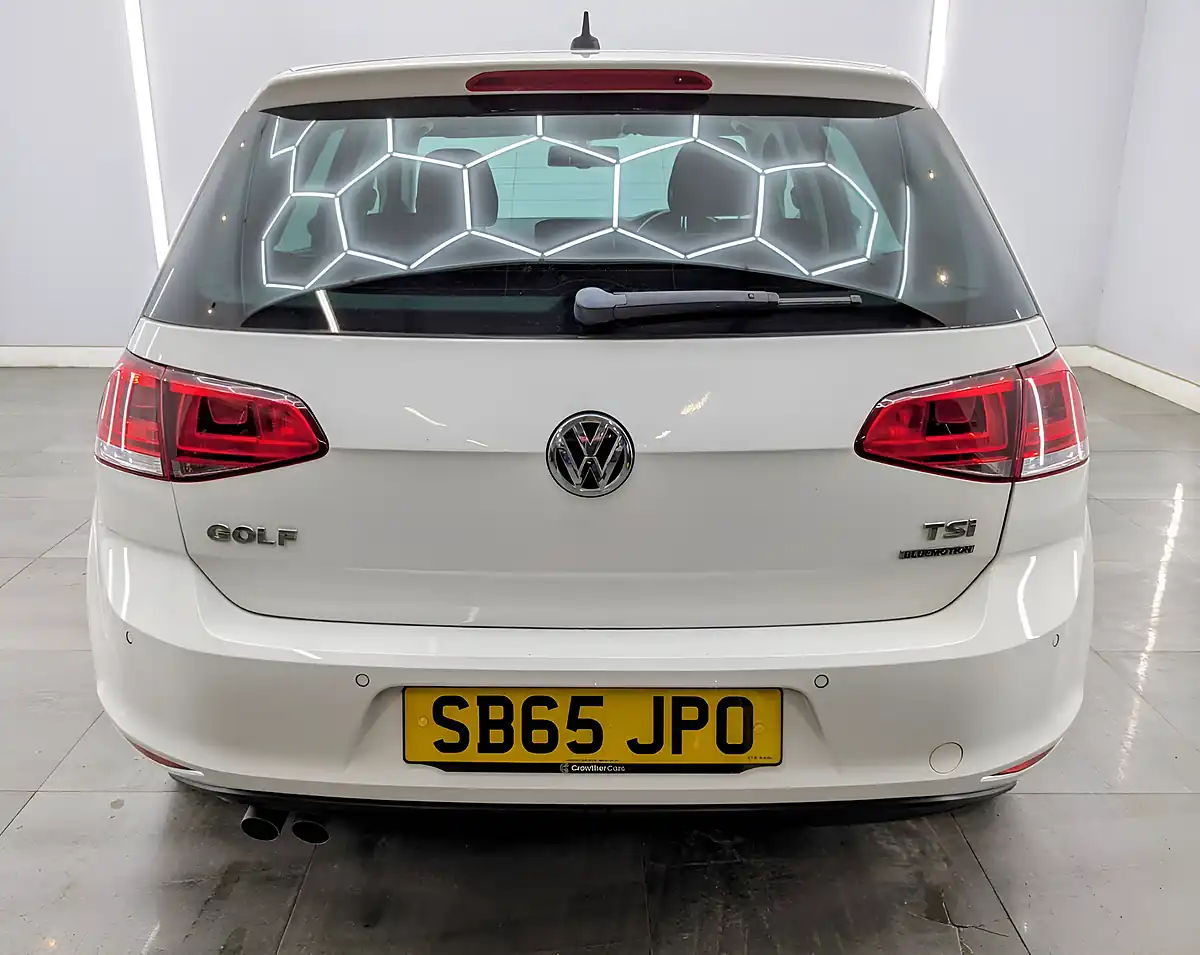 Used 2015 Volkswagen Golf Bluemotion Tech GT Pure White - Interior and Exterior details 7