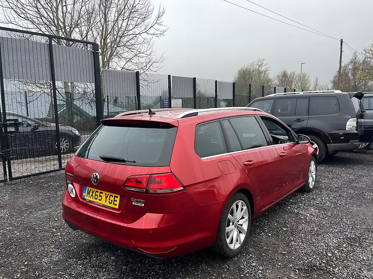 Used 2015 Volkswagen Golf Bluemotion Tech GT Red - Interior and Exterior details 2