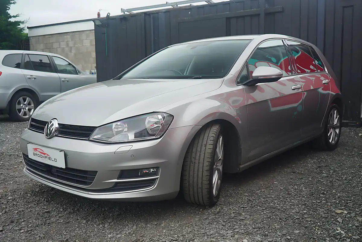 Used 2015 Volkswagen Golf Bluemotion Tech GT Silver - Interior and Exterior details 9