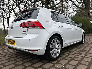 Used 2015 Volkswagen Golf Bluemotion Tech GT White - Interior and Exterior details 4