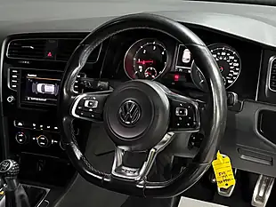 Used 2015 Volkswagen Golf Bluemotion Tech Gtd Black - Interior and Exterior details 10