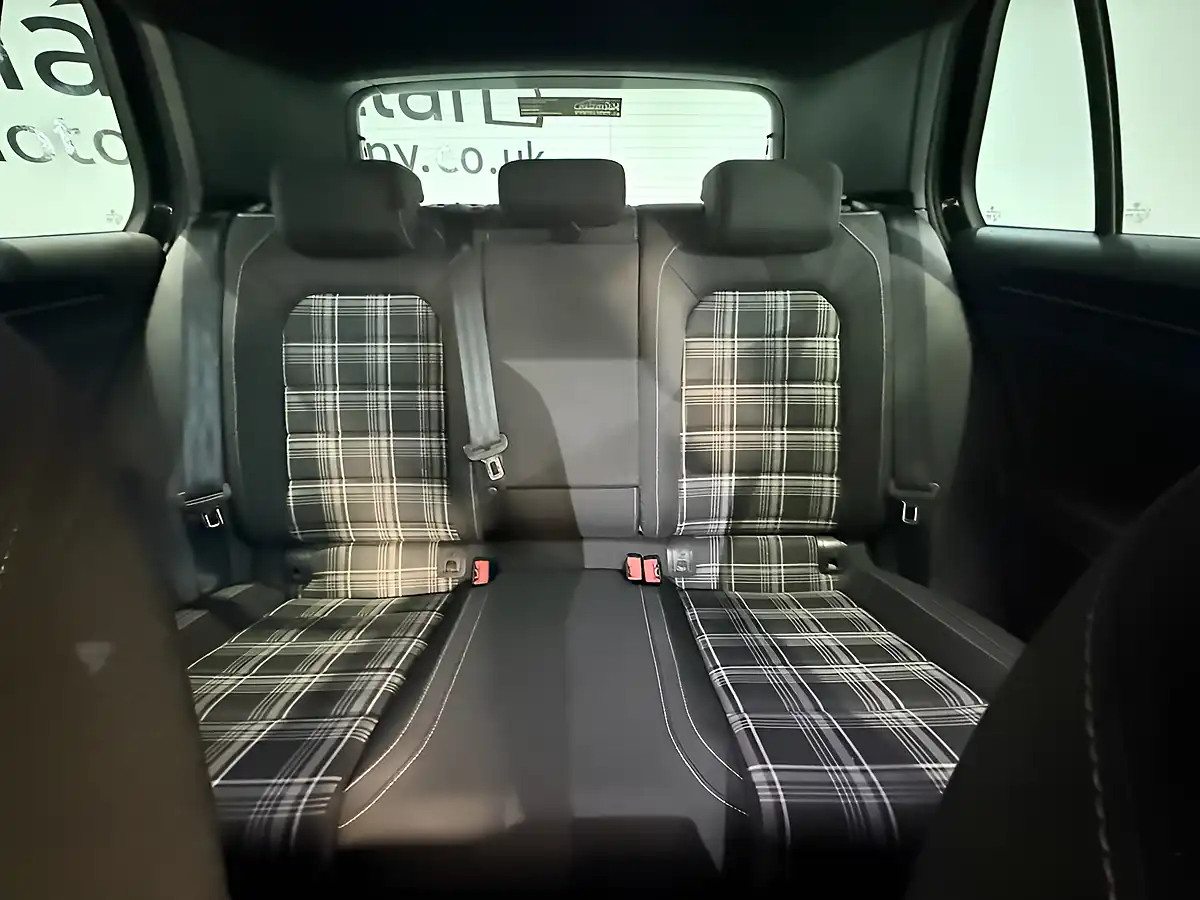 Used 2015 Volkswagen Golf Bluemotion Tech Gtd Black - Interior and Exterior details 13