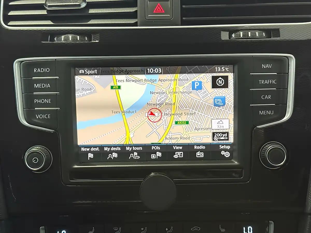 Used 2015 Volkswagen Golf Bluemotion Tech Gtd Black - Interior and Exterior details 18