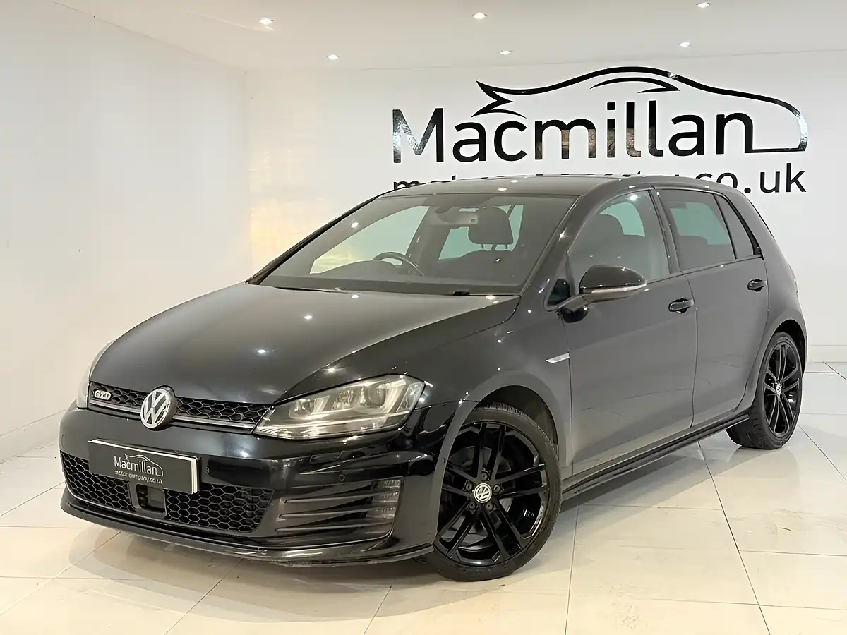 Used 2015 Volkswagen Golf Bluemotion Tech Gtd Black - Interior and Exterior details 8