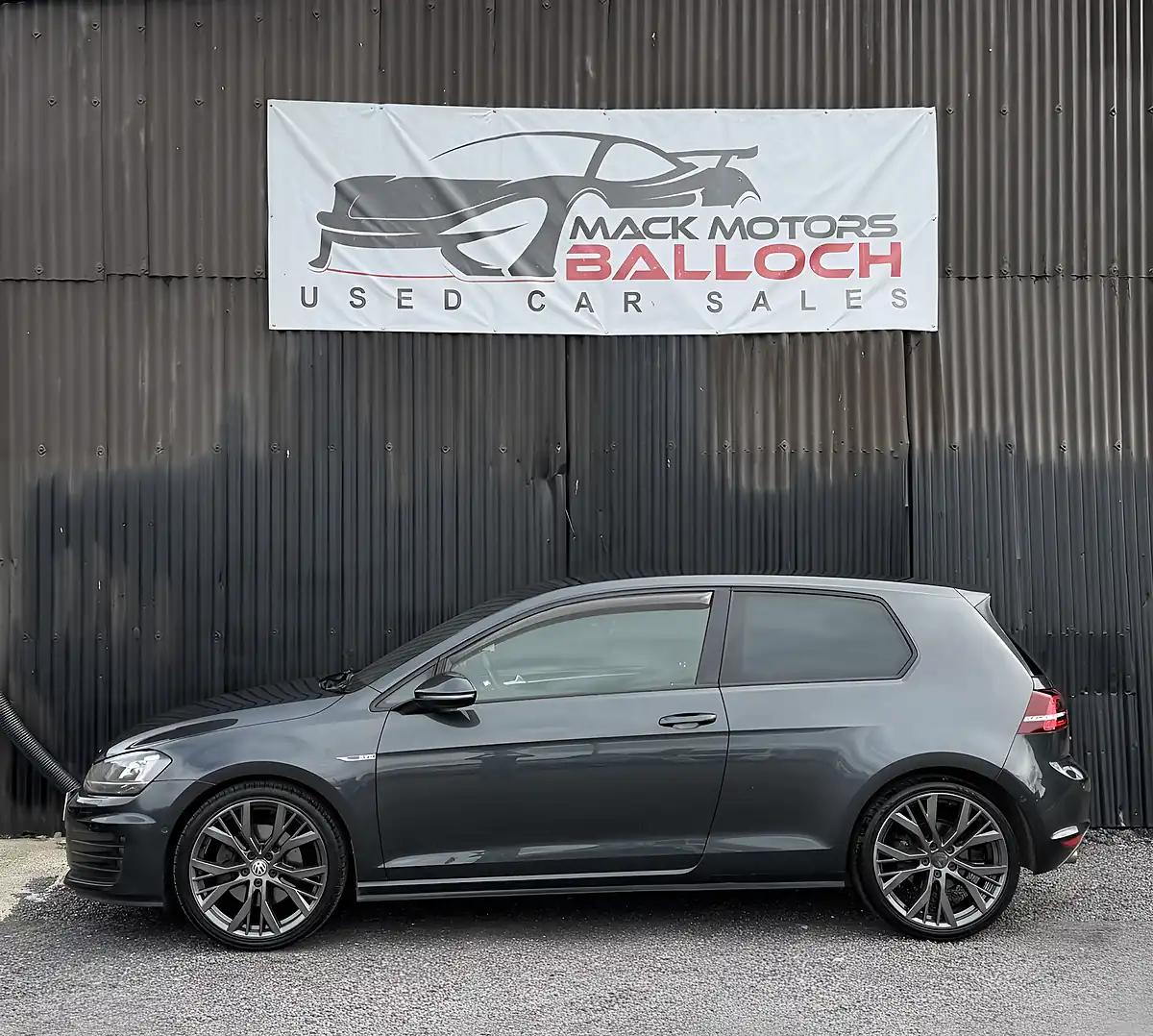 Used 2015 Volkswagen Golf Bluemotion Tech Gtd Grey - Interior and Exterior details 8