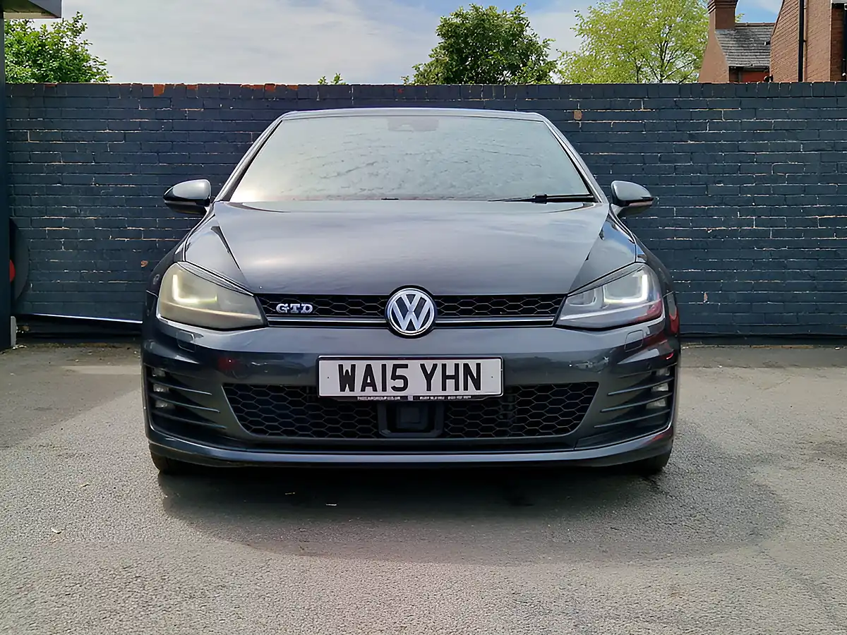 Used 2015 Volkswagen Golf Bluemotion Tech Gtd Grey - Interior and Exterior details 11