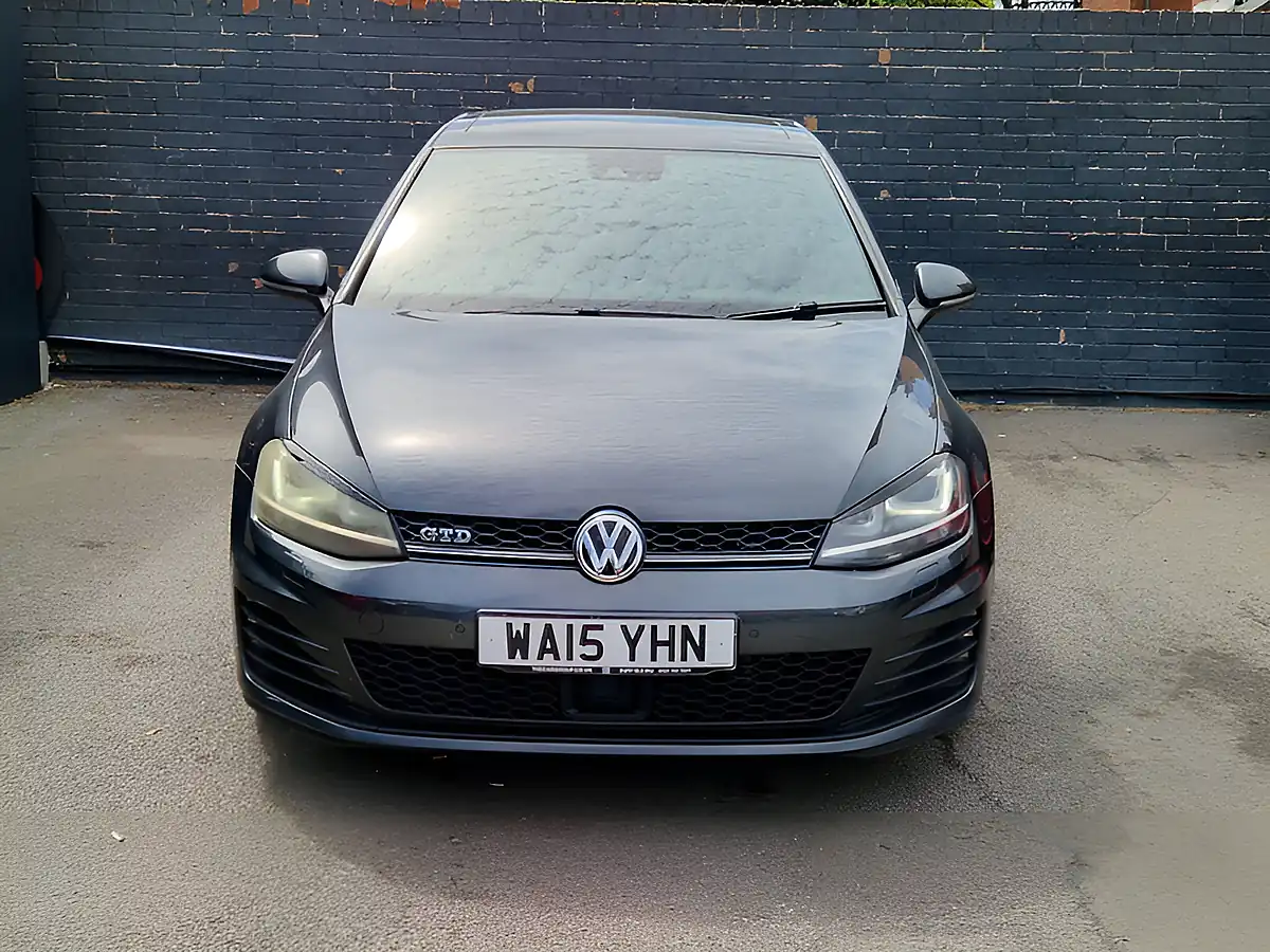 Used 2015 Volkswagen Golf Bluemotion Tech Gtd Grey - Interior and Exterior details 4