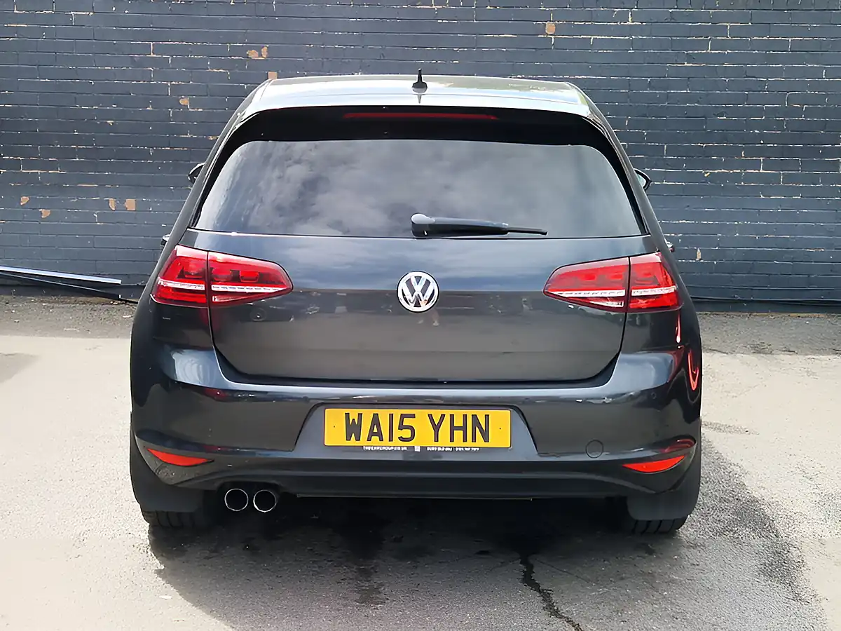 Used 2015 Volkswagen Golf Bluemotion Tech Gtd Grey - Interior and Exterior details 9