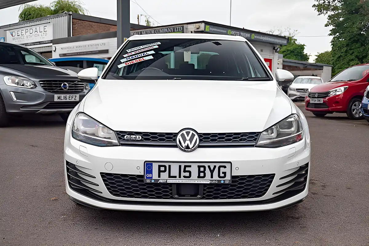 Used 2015 Volkswagen Golf Bluemotion Tech Gtd Pure White - Interior and Exterior details 3