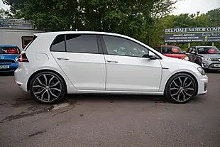 Used 2015 Volkswagen Golf Bluemotion Tech Gtd Pure White - Interior and Exterior details 9