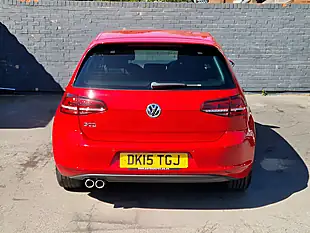 Used 2015 Volkswagen Golf Bluemotion Tech Gtd Red - Interior and Exterior details 8