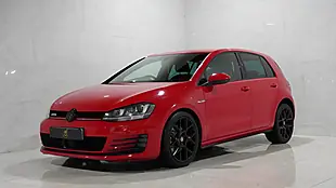 Used 2015 Volkswagen Golf Bluemotion Tech Gtd Red - Interior and Exterior details 3