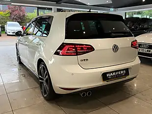 Used 2015 Volkswagen Golf Bluemotion Tech Gtd White - Interior and Exterior details 5
