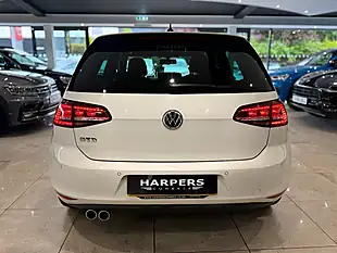 Used 2015 Volkswagen Golf Bluemotion Tech Gtd White - Interior and Exterior details 6
