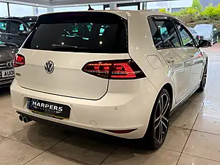 Used 2015 Volkswagen Golf Bluemotion Tech Gtd White - Interior and Exterior details 8