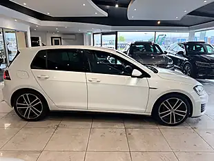 Used 2015 Volkswagen Golf Bluemotion Tech Gtd White - Interior and Exterior details 9