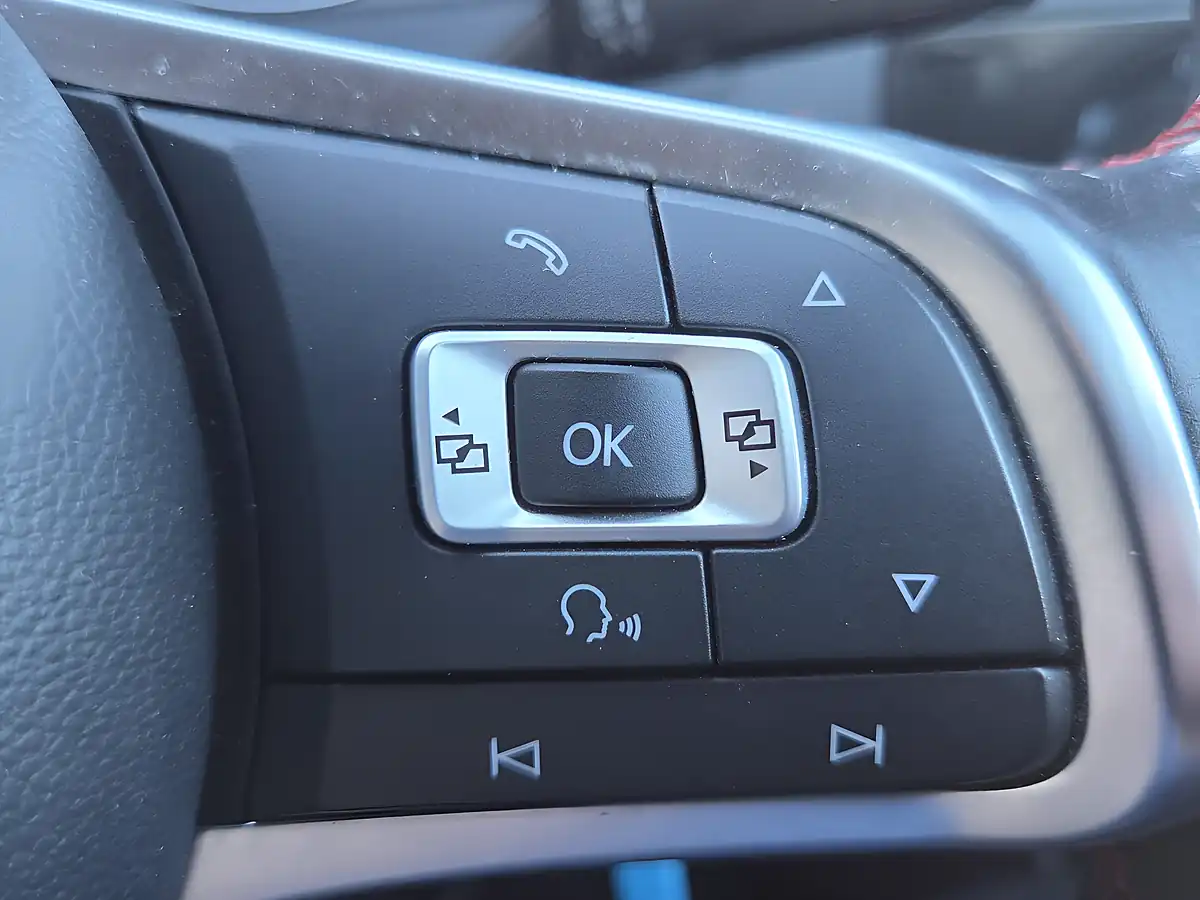 Used 2015 Volkswagen Golf Bluemotion Tech GTI White - Interior and Exterior details 15