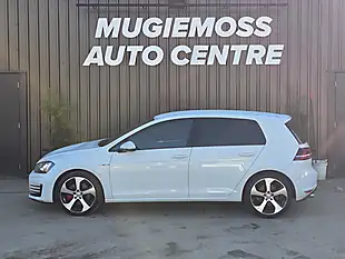 Used 2015 Volkswagen Golf Bluemotion Tech GTI White - Interior and Exterior details 4