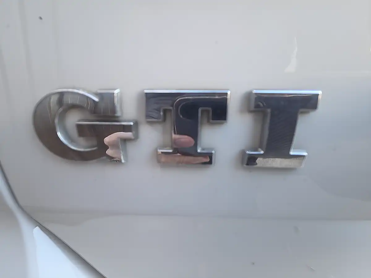 Used 2015 Volkswagen Golf Bluemotion Tech GTI White - Interior and Exterior details 6