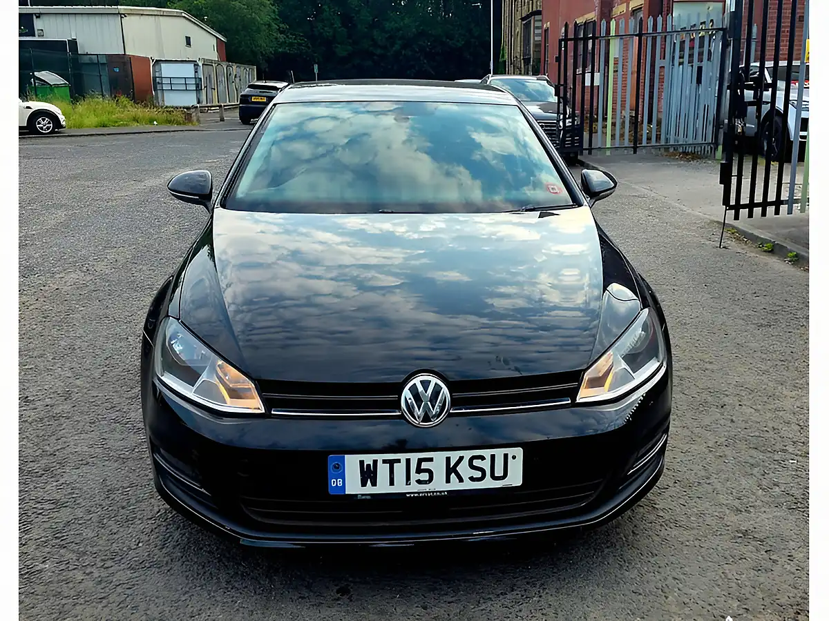 Used 2015 Volkswagen Golf Bluemotion Tech Match Black - Front View