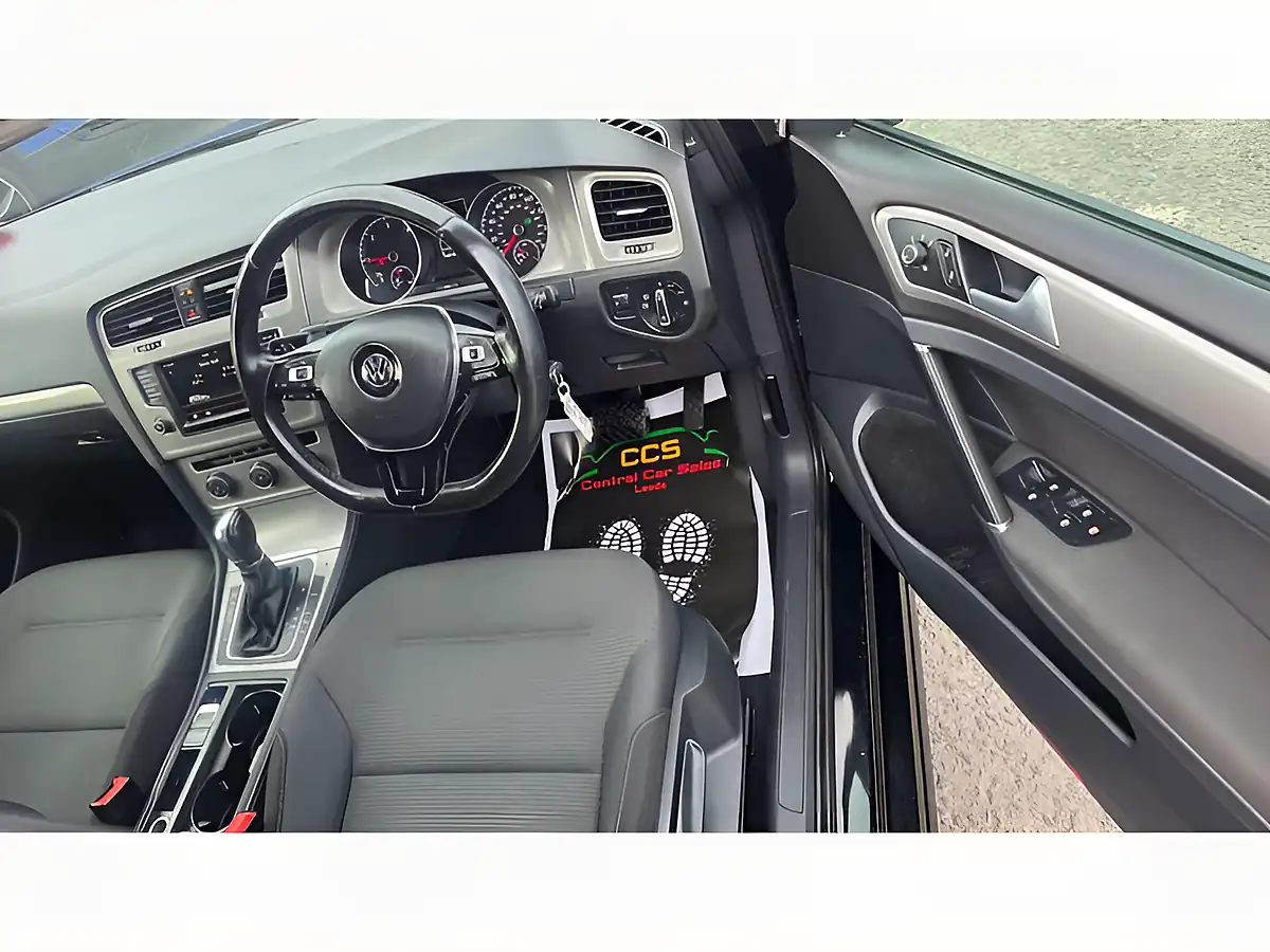 Used 2015 Volkswagen Golf Bluemotion Tech Match Black - Interior and Exterior details 17