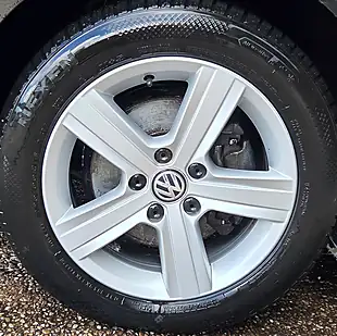 Used 2015 Volkswagen Golf Bluemotion Tech Match Black - Interior and Exterior details 13