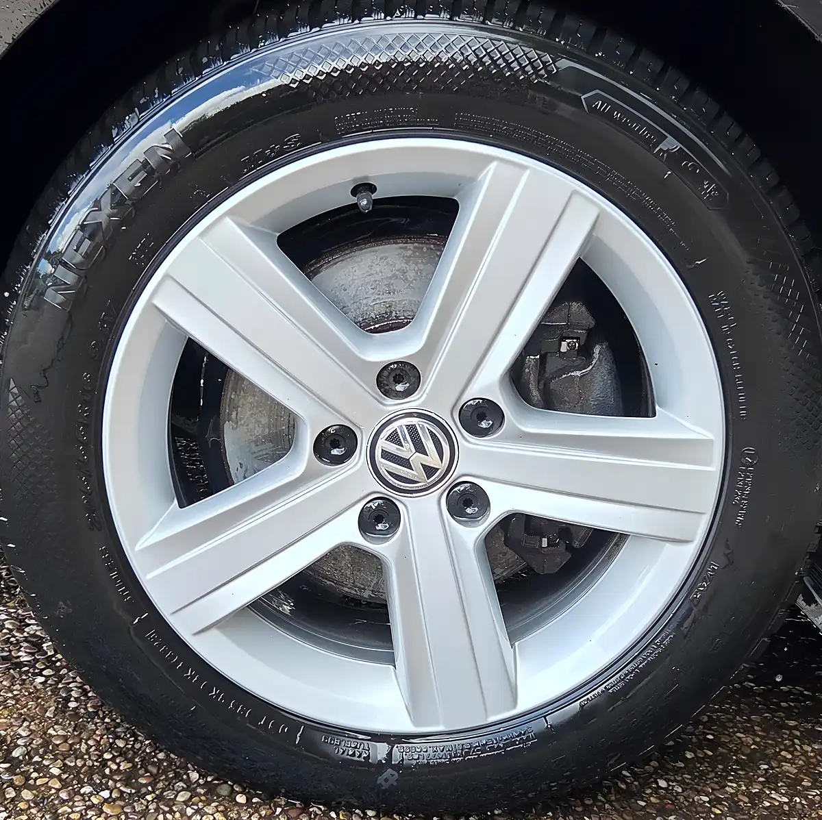 Used 2015 Volkswagen Golf Bluemotion Tech Match Black - Interior and Exterior details 13