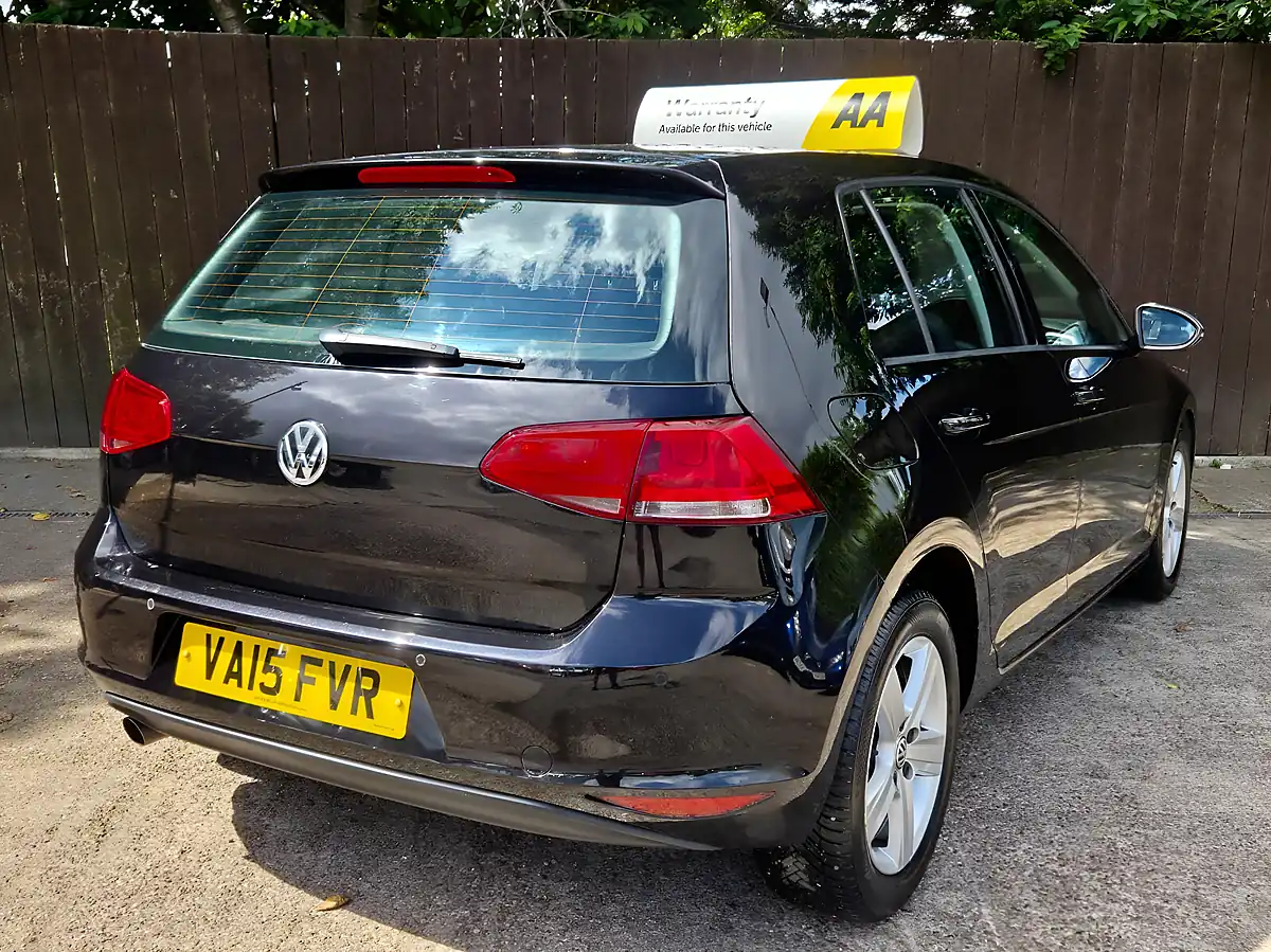 Used 2015 Volkswagen Golf Bluemotion Tech Match Black - Interior and Exterior details 8