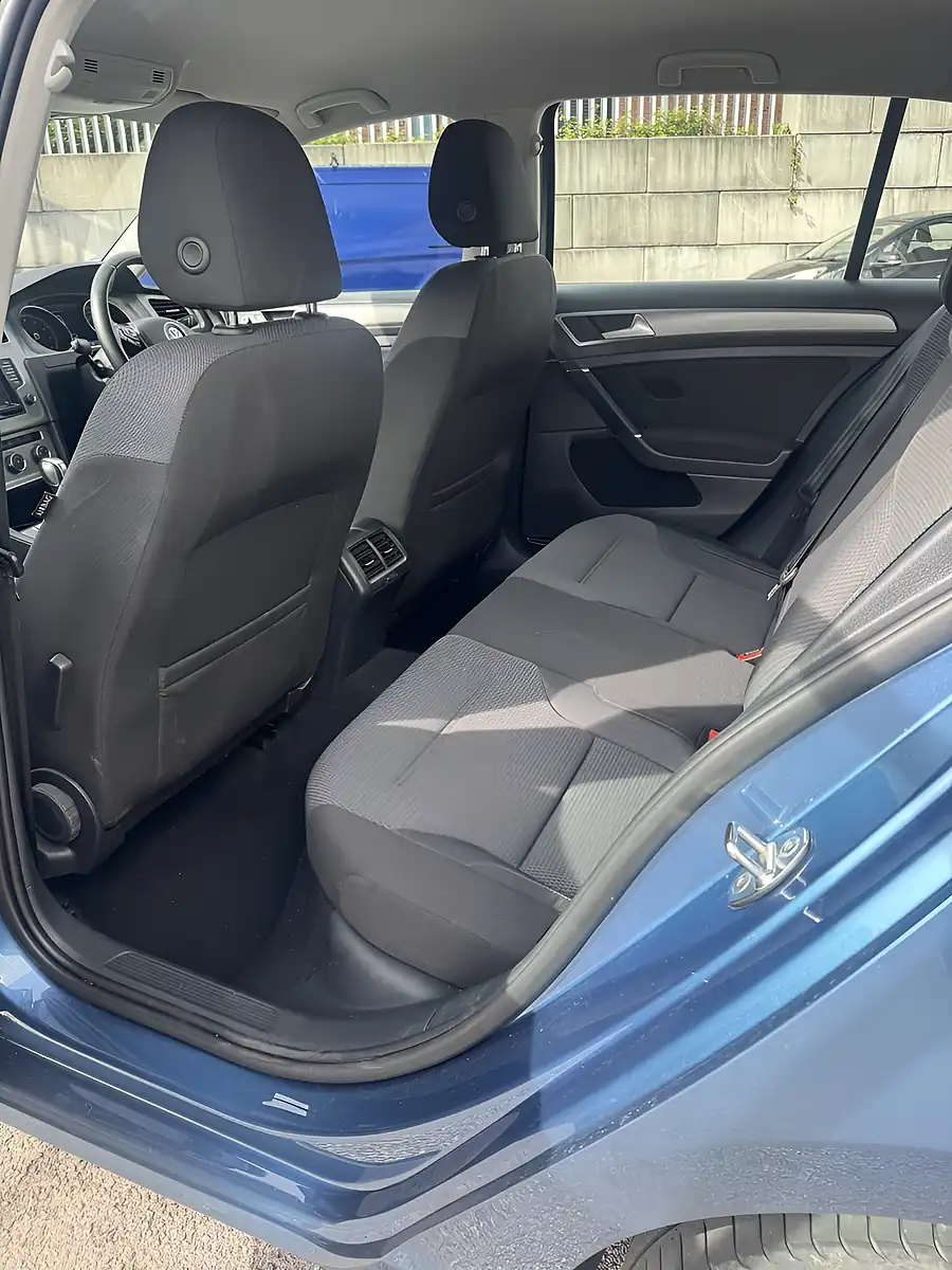 Used 2015 Volkswagen Golf Bluemotion Tech Match Blue - Interior and Exterior details 20
