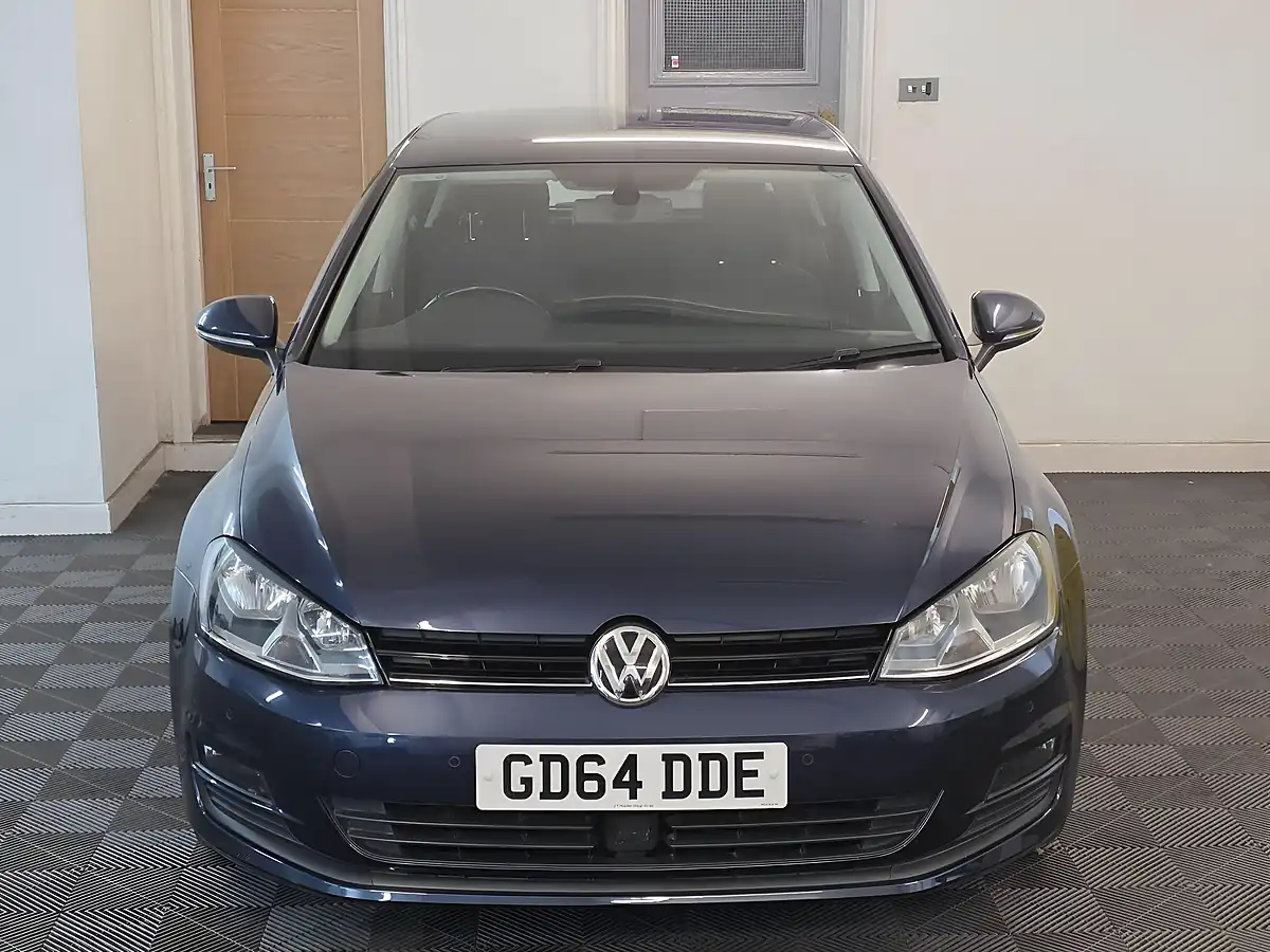 Used 2015 Volkswagen Golf Bluemotion Tech Match Blue - Interior and Exterior details 2