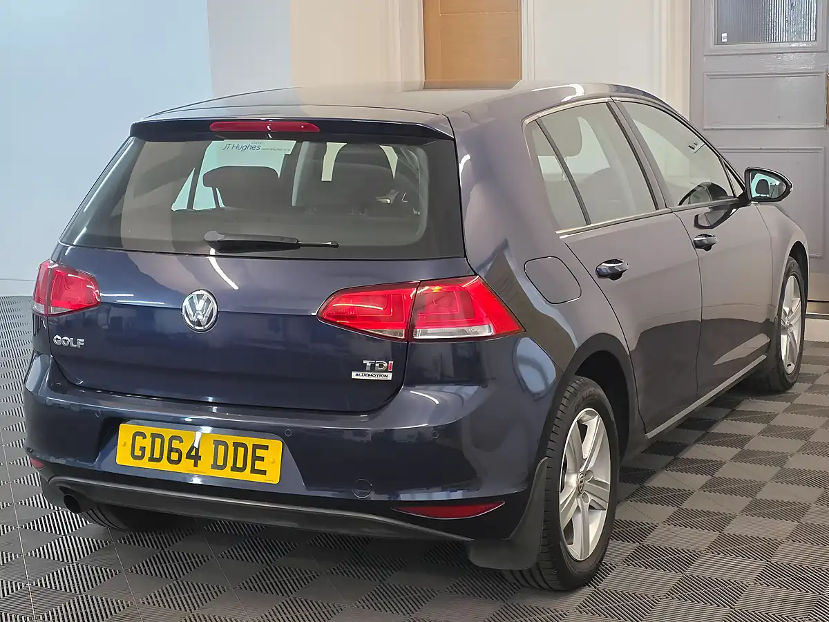 Used 2015 Volkswagen Golf Bluemotion Tech Match Blue - Interior and Exterior details 4