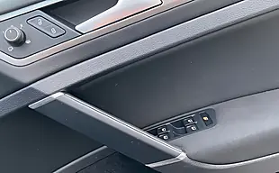 Used 2015 Volkswagen Golf Bluemotion Tech Match Blue - Interior and Exterior details 10