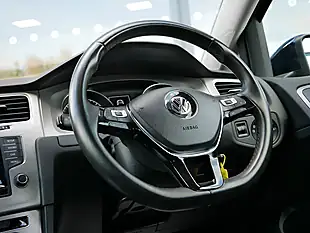Used 2015 Volkswagen Golf Bluemotion Tech Match Night Blue Metallic - Interior and Exterior details 16