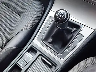 Used 2015 Volkswagen Golf Bluemotion Tech Match Red - Interior and Exterior details 14