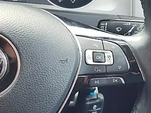 Used 2015 Volkswagen Golf Bluemotion Tech Match Red - Interior and Exterior details 16
