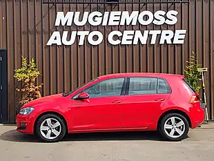 Used 2015 Volkswagen Golf Bluemotion Tech Match Red - Interior and Exterior details 4